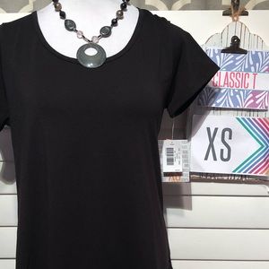 NWT-LuLaRoe Classic tee-Noir black collection-size XS